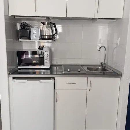 San Francisco 10 - Boutique Completos - Playa Postiguet - 2-4-6 * Alicante